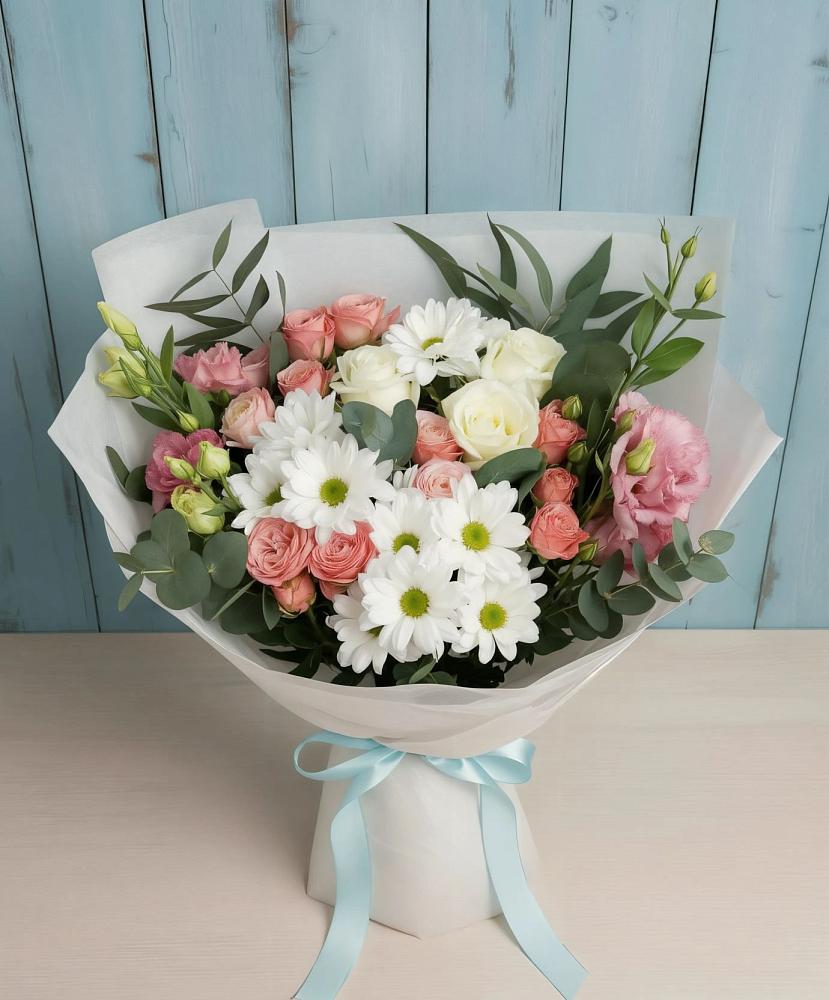 Букет цветов из: Розы, Лизиантусы и Хризантемы в Вёшенской