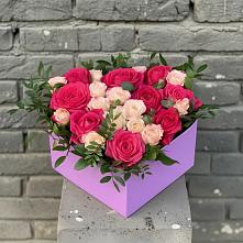 Цветочная композиция из Розы в коробке в Вёшенской