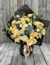 Букет цветов из:  Розы и Лизиантусы #REPLACE_PRED# Вёшенской