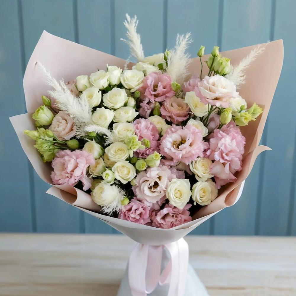 Букет цветов из: Альстромерии и Розы в Вёшенской