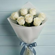 Букет 7 Белых роз Эдлесс Лав в Вёшенской