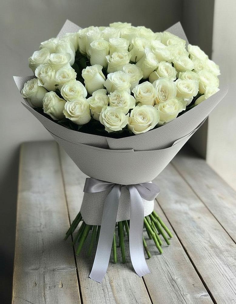 Букет 35 Белых роз в Вёшенской
