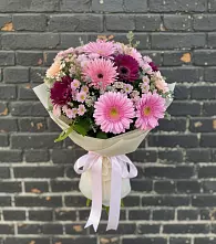 Букет цветов из:  Герберы и Хризантемы #REPLACE_PRED# Вёшенской