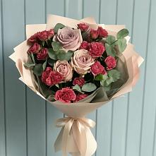 Букет цветов из:  Гвоздики и Розы в Вёшенской
