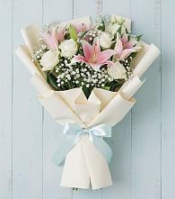 Букет цветов из:  Лилии в Вёшенской