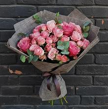 Букет цветов из:  Розы #REPLACE_PRED# Вёшенской