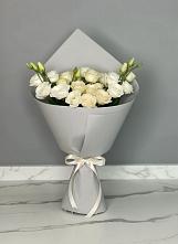 Букет цветов из:  Розы и Лизиантусы в Вёшенской